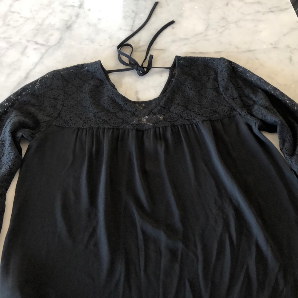 Black bell sleeve LOFT top